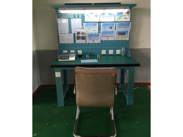 Semi-finished product inspection bench